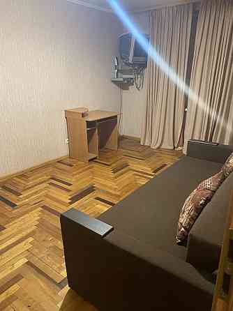 1 ком кв, 2 эт/12, Ак. Павлова  309, метро Студенческая 1 минута Харьков