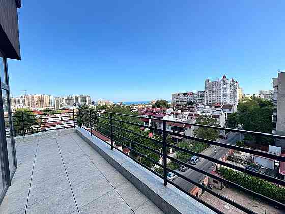 Пентхаус з ремонтом з видом моря та власною терассою в районі Аркадії. Одеса