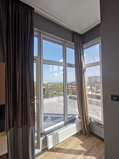 Пентхаус з ремонтом з видом моря та власною терассою в районі Аркадії. Одеса - зображення 4