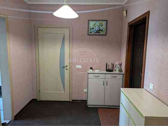 Продам 1 к кв в гарному стані на Позняках Драгоманова Дарницький Позня Київ