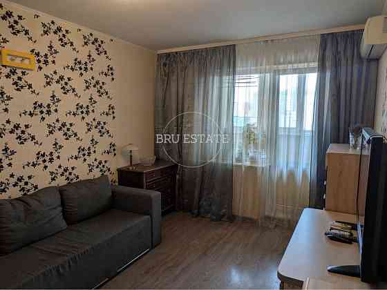 Продам 1 к кв в гарному стані на Позняках Драгоманова Дарницький Позня Київ