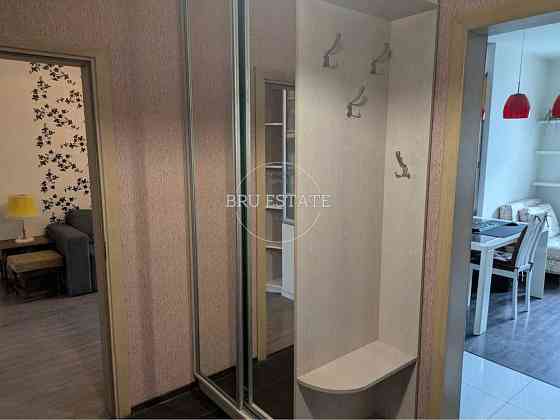 Продам 1 к кв в гарному стані на Позняках Драгоманова Дарницький Позня Київ