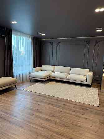 Оренда ексклюзивної квартири з  авторським інтер’єром Avalon Yard. Львов