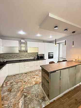 Здам 2х Соборна 5а, ЖК "Люкс Хаус". Закрита територія Ровно