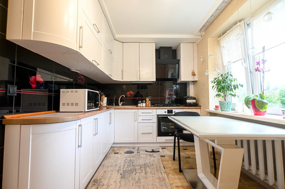 КЛАСНА Трикімнатна квартира в ЦЕНТРІ Ровно - изображение 2