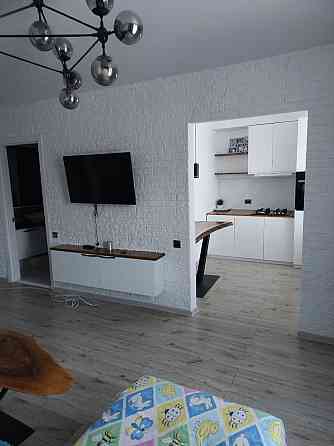 Сучасна світла 2-х кімнатна квартира в стилі Лофт Краматорськ