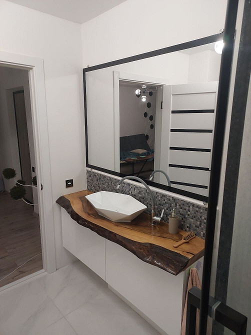 Сучасна світла 2-х кімнатна квартира в стилі Лофт Краматорск - изображение 7