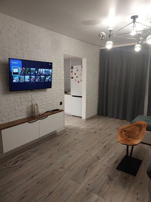 Сучасна світла 2-х кімнатна квартира в стилі Лофт Краматорск - изображение 3