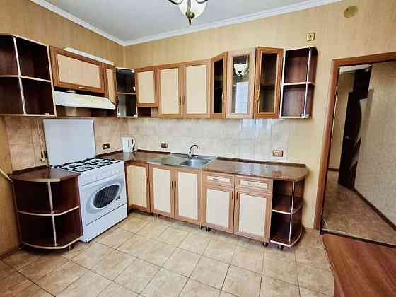 Простора квартира на вул. Сахарова/ Я. Баїса ( Висоцького) Одеса