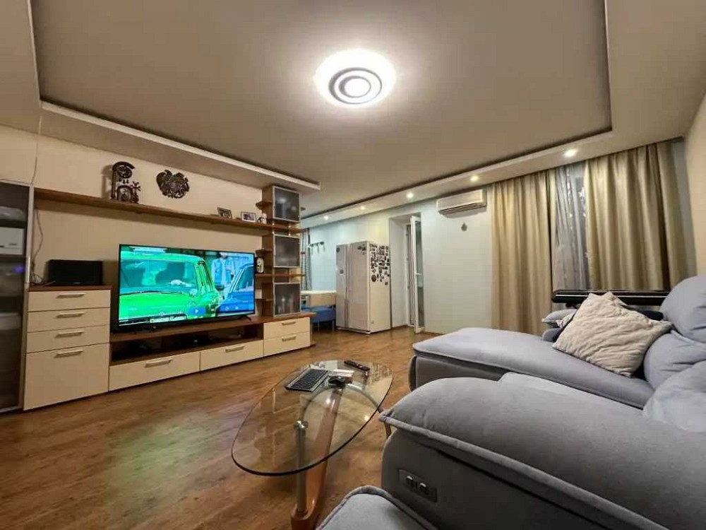 Продам 3к квартиру вул. Казакова 4а, Гагаріна Днепр - изображение 1