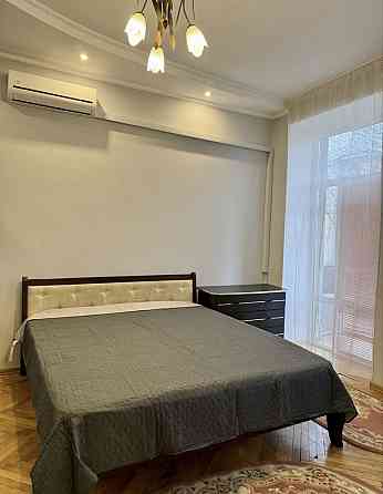 Продаж затишної 2 кім.квартири у ближньому центрі /вул . Остряниці Львов