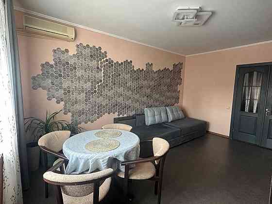 Продаж 3к. чешки, ЖМ Перемога-4, проспект Героїв 4 Днепр