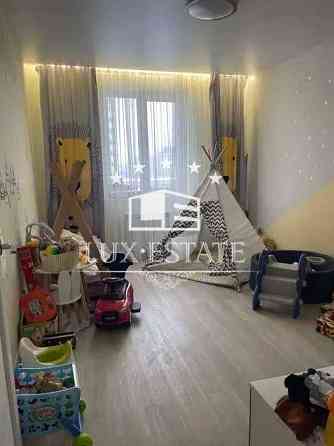 Продам 3-комнатную квартиру с новым ремонтом Новострой ЖК Рогатинский Харків