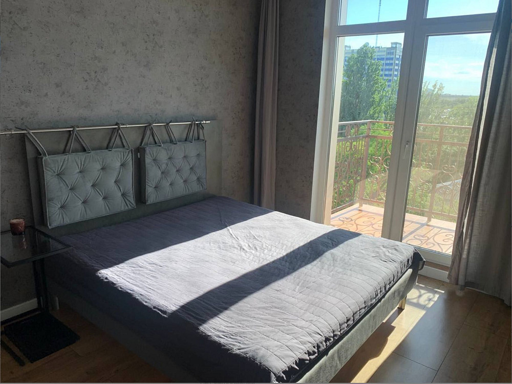 ЖК "50 Жемчужина", 1 комн с ремонт и мебелью, большой балкон, 7 этаж. Одеса - зображення 7