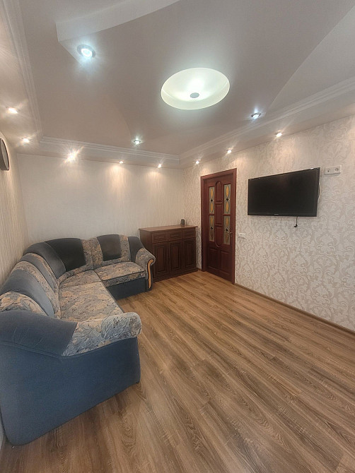 Оренда однокімнатной квартири на Василя Иваниса  13  біля метро Лісова Киев - изображение 1