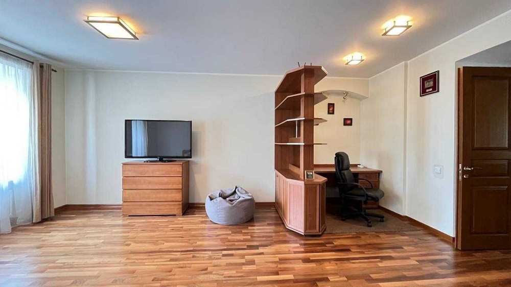 Оренда 2-кім. квартири в центрі на вул. Підвальна Львов - изображение 2