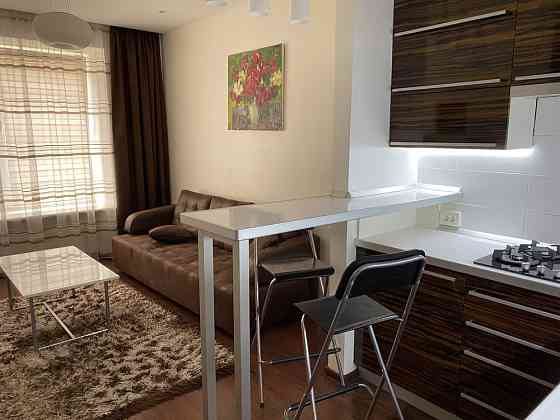 Оренда чудової квартири біля парку вул Героїв Майдану Львов