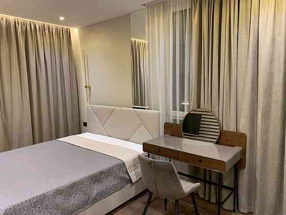 Оренда стильної 1-кімнатної квартири з кухнею-вітальнею в ЖК Семицвіт Львов