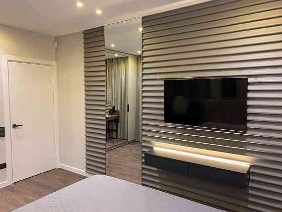 Оренда стильної 1-кімнатної квартири з кухнею-вітальнею в ЖК Семицвіт Львов