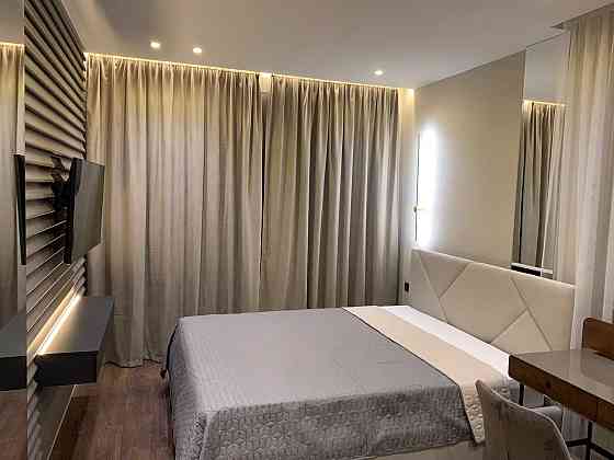 Оренда стильної 1-кімнатної квартири з кухнею-вітальнею в ЖК Семицвіт Львов