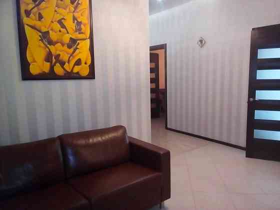 Без  комісіі. Оренда 4-кімнатноі кв.  Коперника 12Д. Для  родини. Киев