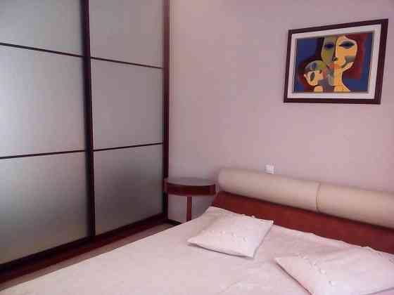 Без  комісіі. Оренда 4-кімнатноі кв.  Коперника 12Д. Для  родини. Киев