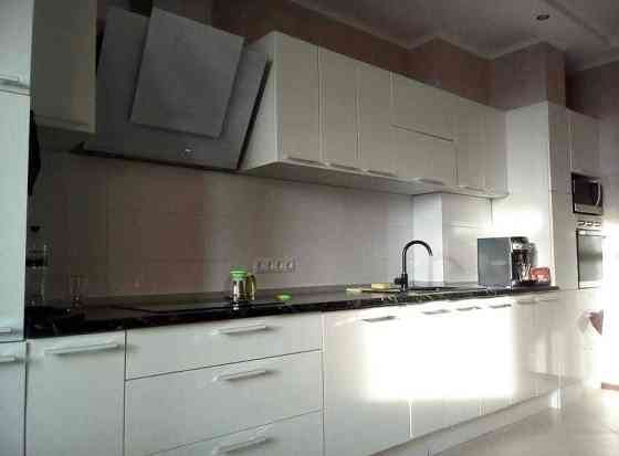 Без  комісіі. Оренда 4-кімнатноі кв.  Коперника 12Д. Для  родини. Киев