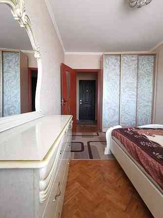 Аренда 2к квартиры возле МЕТРО Левобережная, ул.Никольско-Слободская 6 Киев