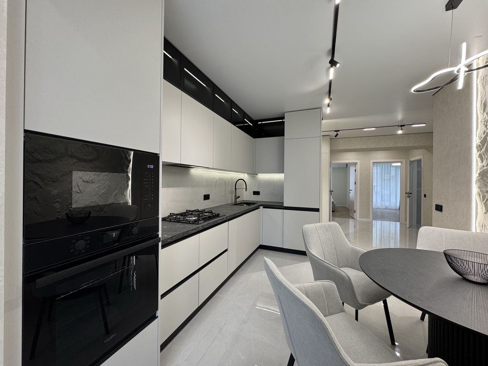 Неймовірна 3к неподалік озера та парку Ивано-Франковск - изображение 3