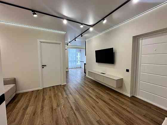 Продам 2 кімнатну квартиру з функцією 3 кімнатної в центрі міста. Ивано-Франковск