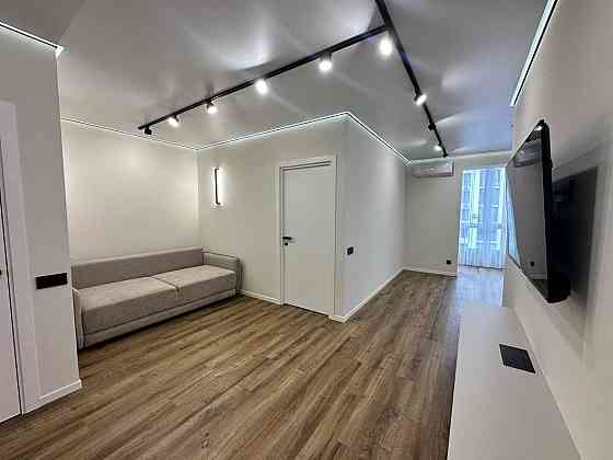 Продам 2 кімнатну квартиру з функцією 3 кімнатної в центрі міста. Ивано-Франковск