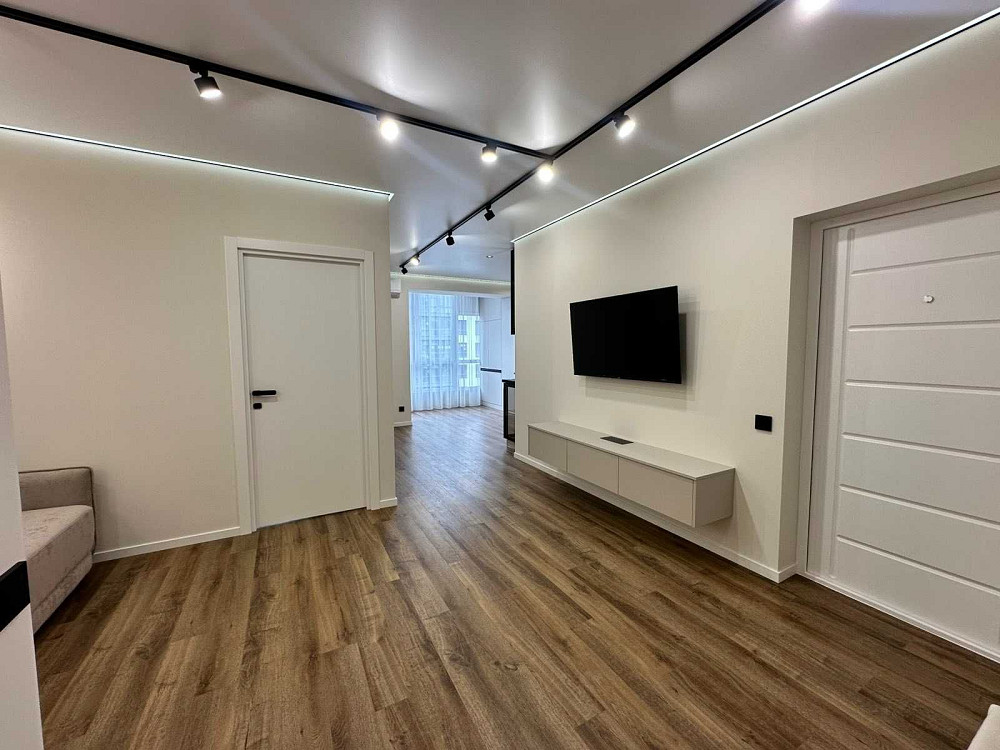 Продам 2 кімнатну квартиру з функцією 3 кімнатної в центрі міста. Івано-Франківськ - зображення 2