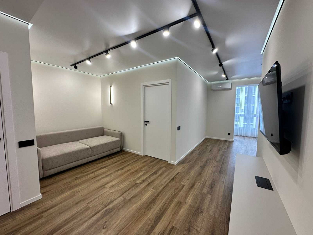 Продам 2 кімнатну квартиру з функцією 3 кімнатної в центрі міста. Івано-Франківськ - зображення 1