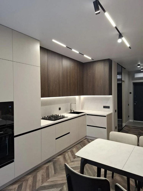 Продаж 2 кім + кухня студія новобуд Глобус з якісним ремонтом Сокільники - зображення 2