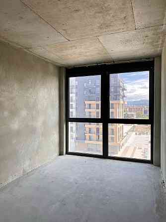 Продам власну квартиру в ЖК Parkland з розвиненой  інфрастуктурою Ужгород