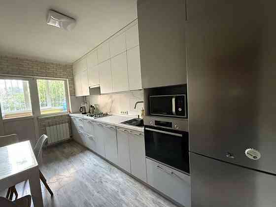 Простора 2-к квартира з ремонтом Ірпінь Ирпень