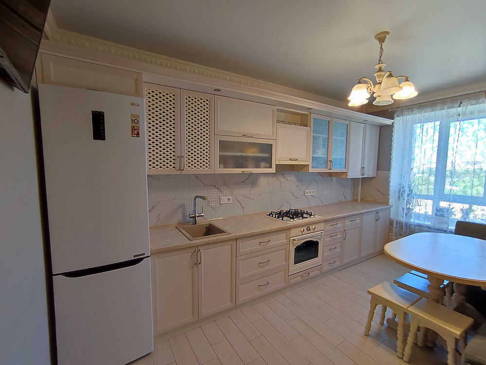 Довгострокова оренда квартири ЖК Атлант Луцк - изображение 1