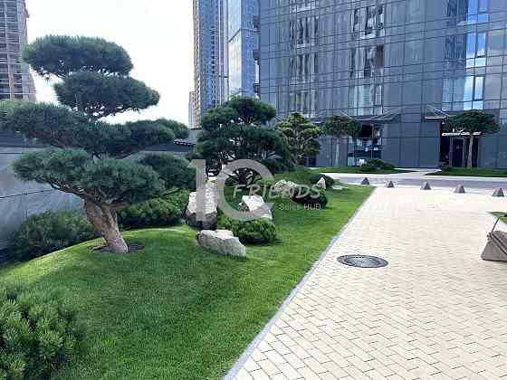 Трикімнатна квартира в панорамному склінні з терасою ЖК Метрополіс Київ