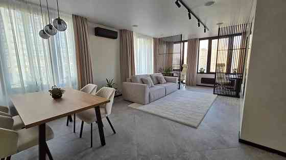 2к квартира з шикарним ремонтом 73.5м2 в ЖК Seven Севен Осокорки Київ