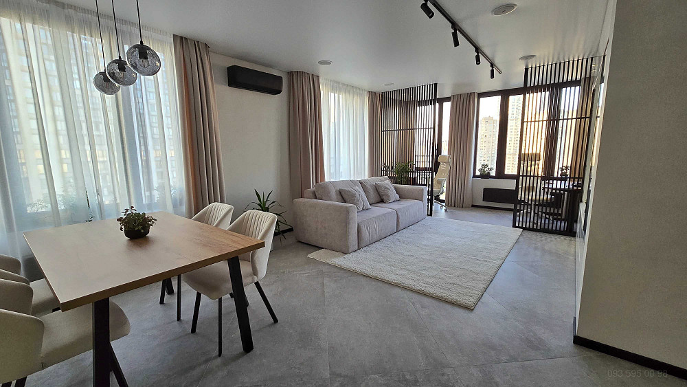 2к квартира з шикарним ремонтом 73.5м2 в ЖК Seven Севен Осокорки Київ - зображення 1