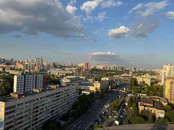 Продаж  5-кімнатного пентхауса в ЖК бізнес-класу «Ново-Деміївський» Київ