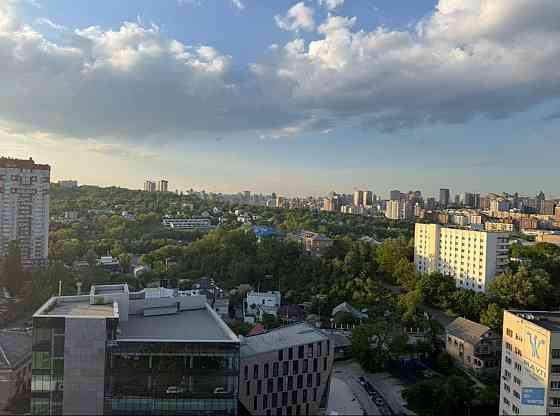 Продаж  5-кімнатного пентхауса в ЖК бізнес-класу «Ново-Деміївський» Київ