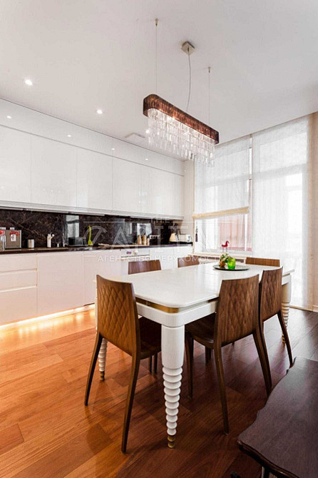 3-комнатная квартира 120 м2 просторные  комнаты Новопечерские Липки Киев - изображение 1