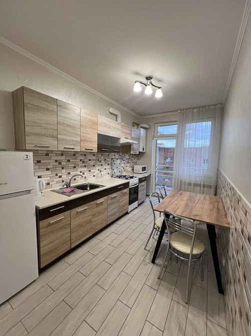 Оренда 1 кімн. квартири в ЖК Сакура Ужгород - зображення 1