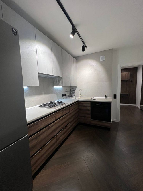 Оренда пентхауса з терасою та паркінгом | AVALON Чорновола Львів - зображення 3