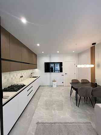 Оренда неймовірної квартири з паркінгом в новобудові по вул Угорська Львов