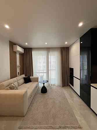 Оренда неймовірної квартири з паркінгом в новобудові по вул Угорська Львов