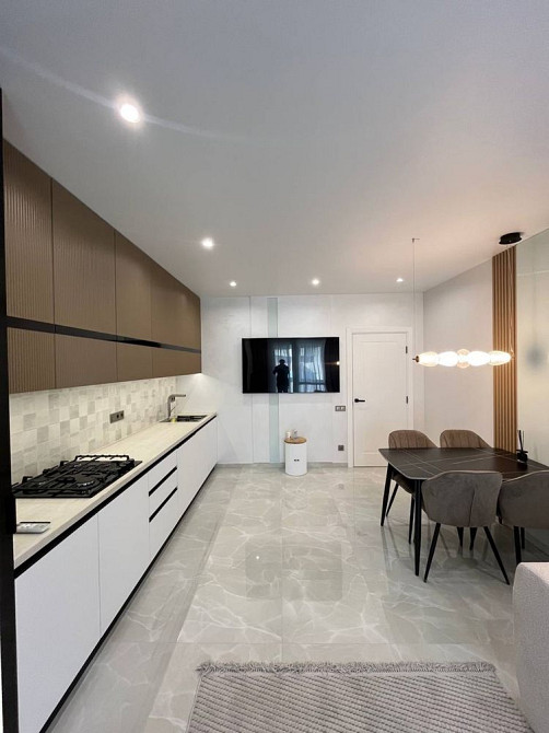 Оренда неймовірної квартири з паркінгом в новобудові по вул Угорська Львов - изображение 2