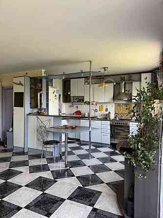 Оренда просторої 2-кімнатної квартири на вул. Пасічній Львов