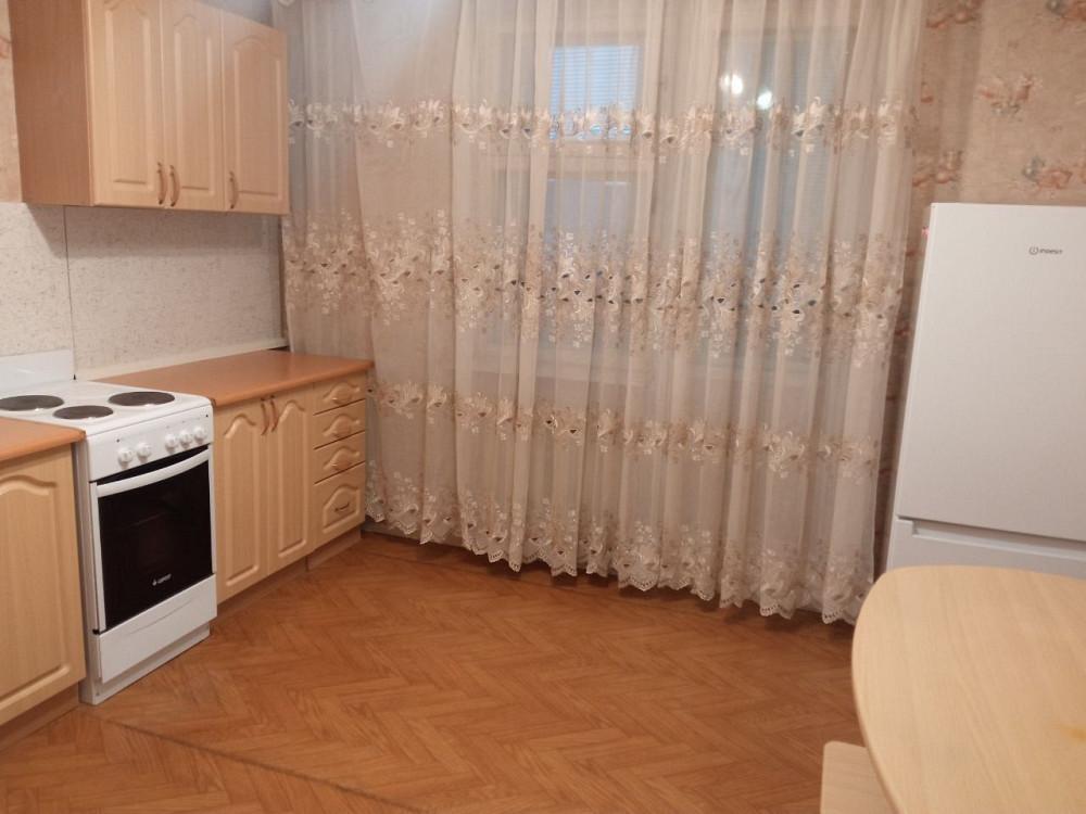 Довгострокова оренда однокімнатної квартири по вул. Лариса Руденко Киев - изображение 4